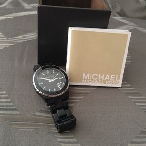 Reduced!Authentic MICHAEL KORS black acrylic watch