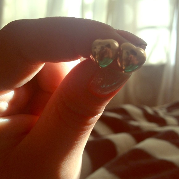 Heart studded shaped fantasy gold earrings