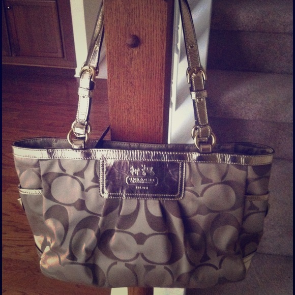 Coach Handbags - ✨REDUCED✨ Authentic Gold Coach Shoulder Handbag