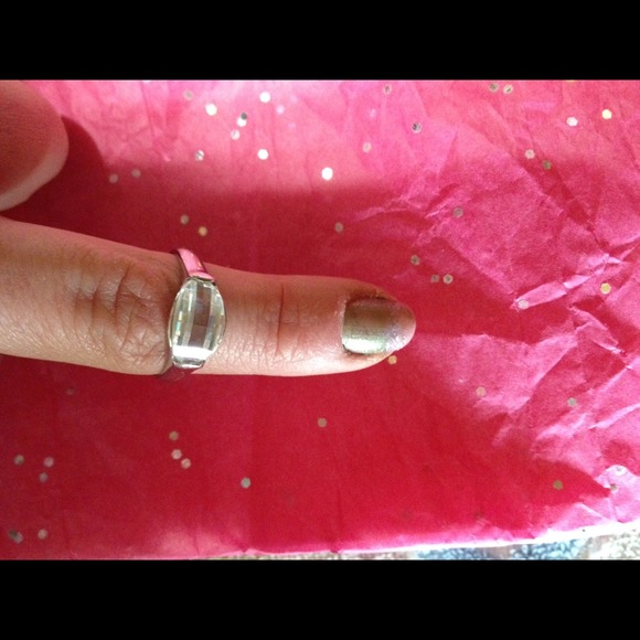Silver sparkle ring size 7 ✨trading✨