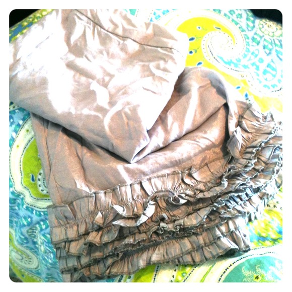 ⛔RESERVED! Knee Length Ruffle Skirt