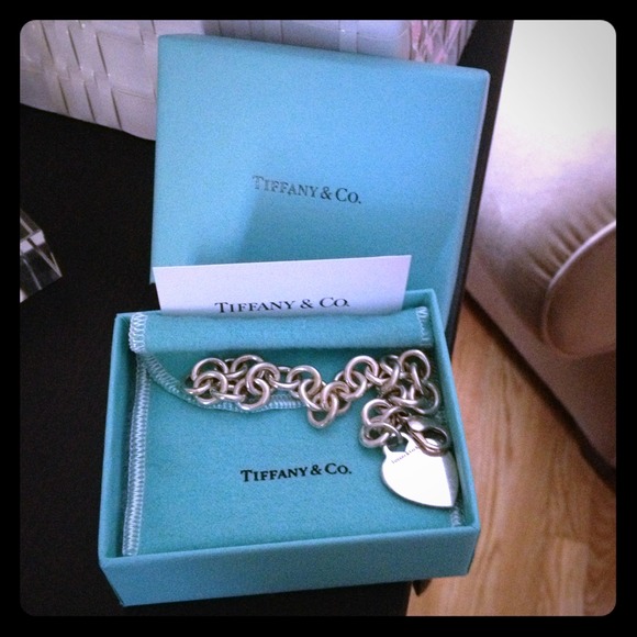 Tiffany's heart link braclet