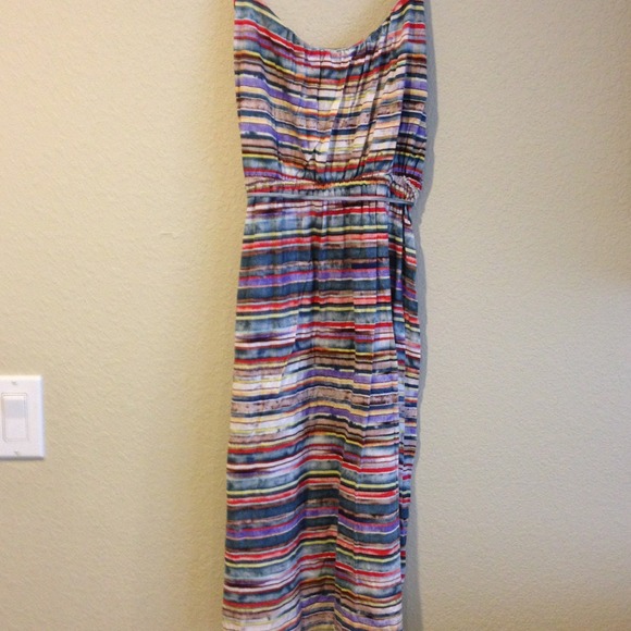 Dress...SOLD In Bundle... - Picture 2 of 2
