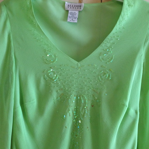 Shirt - Picture 3 of 4