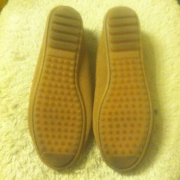 Minnetonka Moccasins Size 6.5 - Picture 2 of 4