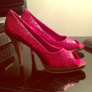 Glitter high heels pumps