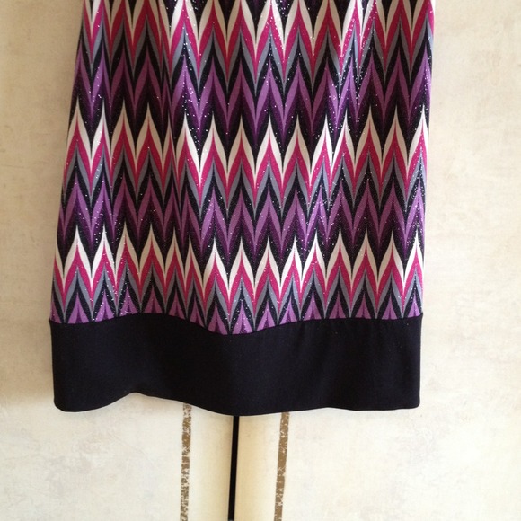 Top - Picture 3 of 3