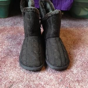 Women's brown boots