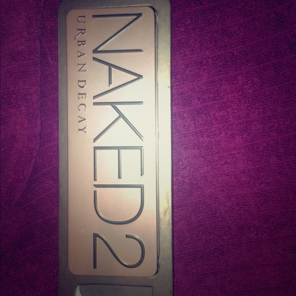 Barely used urban decay naked 2 eyeshadow pallet