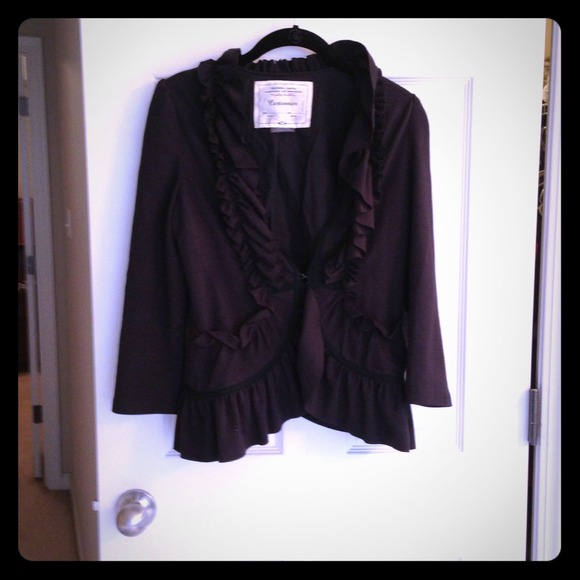 Cartonnier ruffle black jacket RESERVED