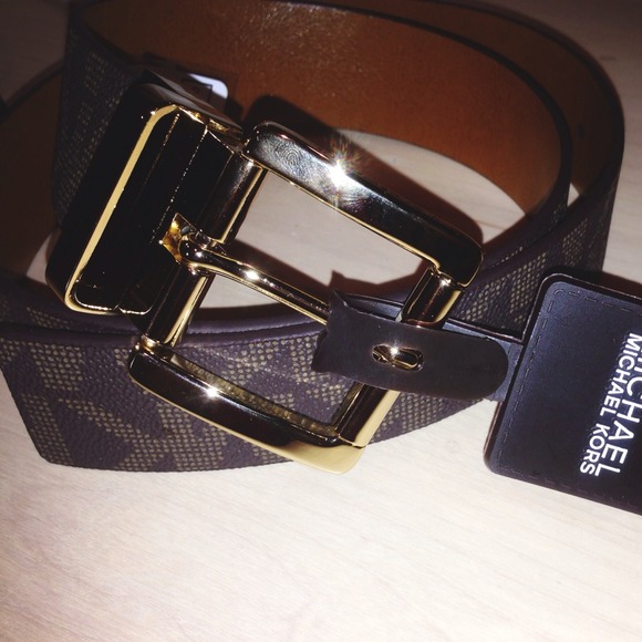 BUNDLED❗Reversible Michael Kors logo belt