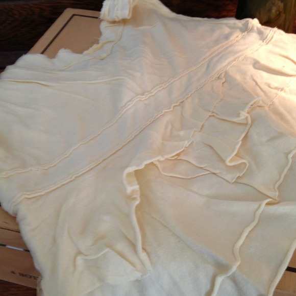 Yellow cropped top - Picture 3 of 3