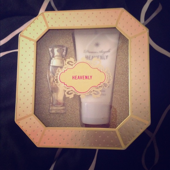 Victoria Secret Heavenly