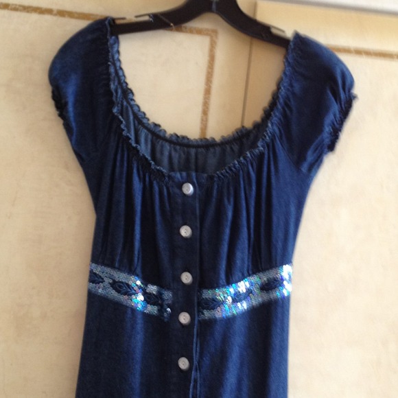 Dress - Picture 2 of 4