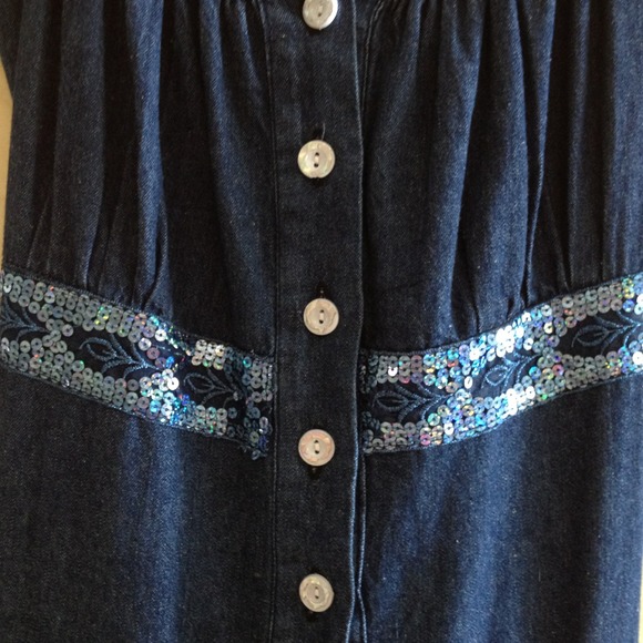 Dress - Picture 3 of 4