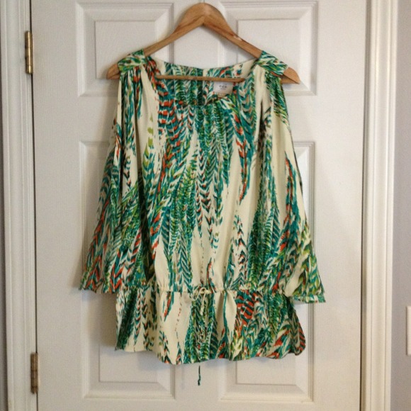 SOLD!!!! Beautiful tunic - Picture 1 of 2