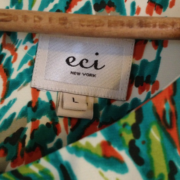 SOLD!!!! Beautiful tunic - Picture 2 of 2