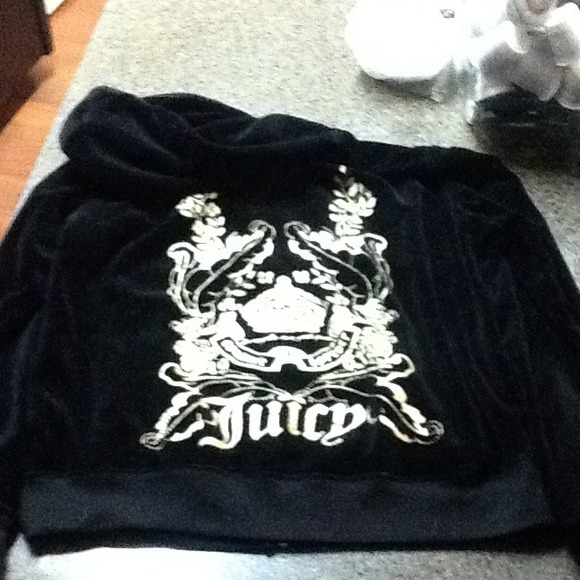 Juicy Hoodie! And pink and mauve bra for kkaemoss