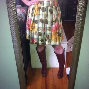 NWT Fully Lined skirt w/ Pockets! Size 12