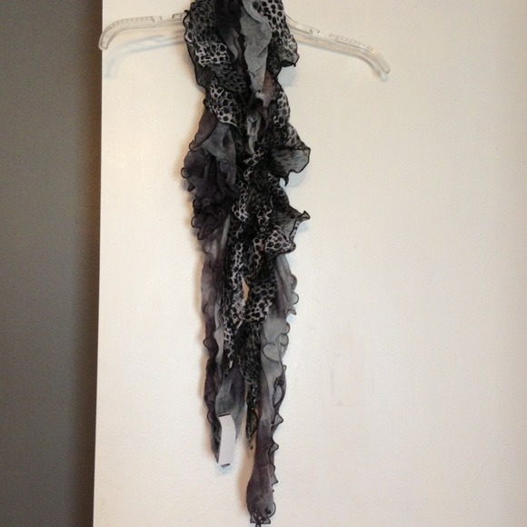 Gray cheetah scarf.