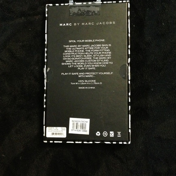 Marc By Marc Jacobs iPhone 3/3Gs case - Picture 3 of 3