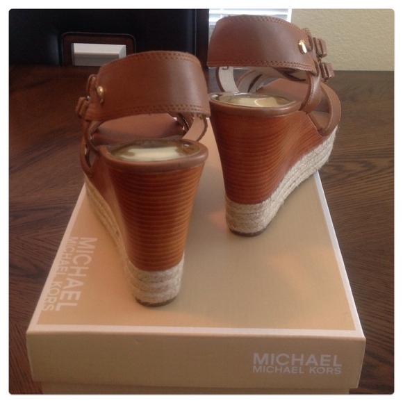 *HOLD*Michael Kors Belinda Wedge Open Toe Sandal - Picture 3 of 4