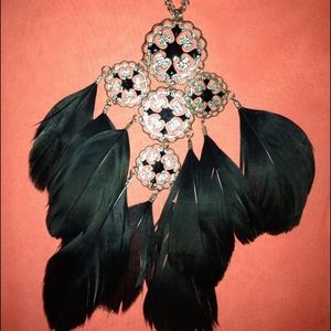 Black feather neclace