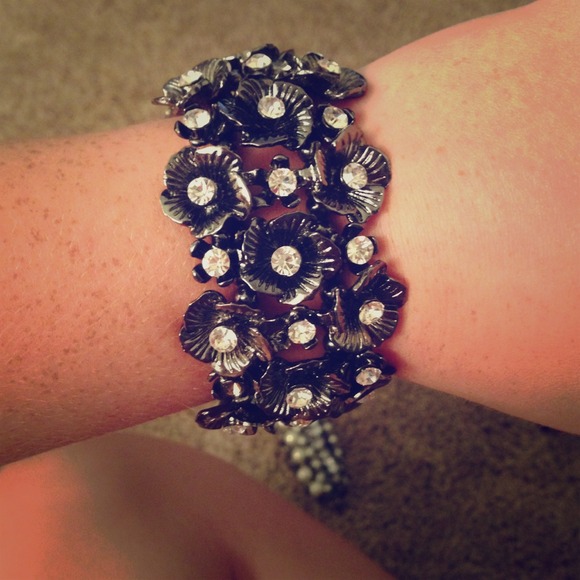 Rose metal bling bracelet