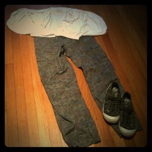 Camo cargo slim pants