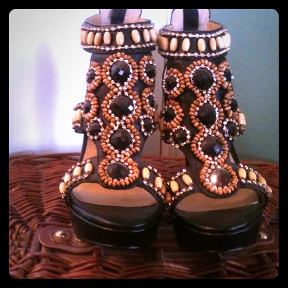 Kelsi Dagger Platform Shoes