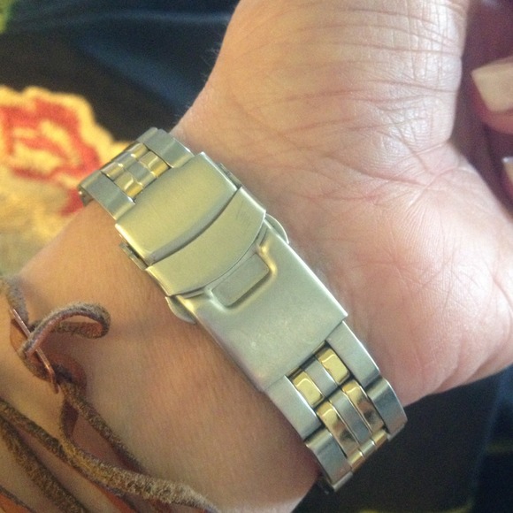 Watch - Picture 2 of 2