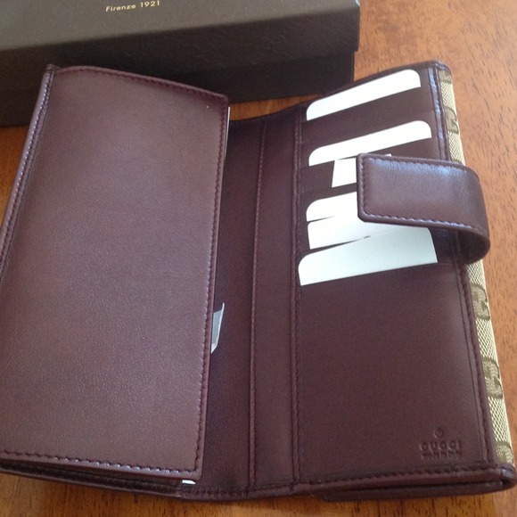 SOLD - Picture 3 of 4