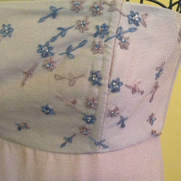 Strapless Gown - Picture 3 of 4