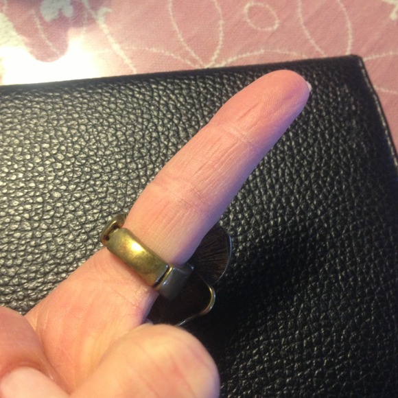 Ring - Picture 2 of 2