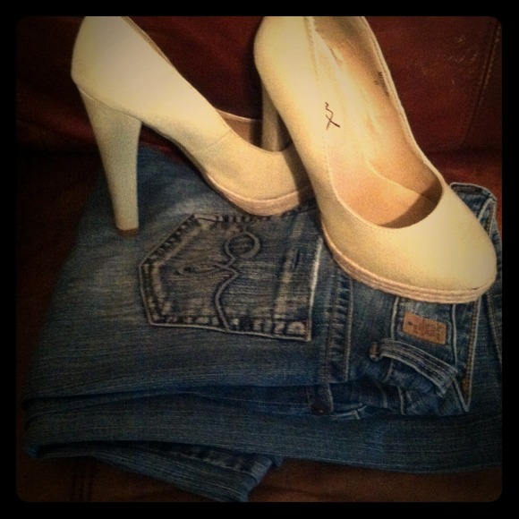 Bundle of jeans & heels