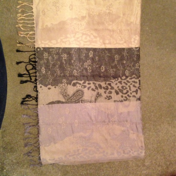 Pashmina scarf/wrap - Picture 1 of 2
