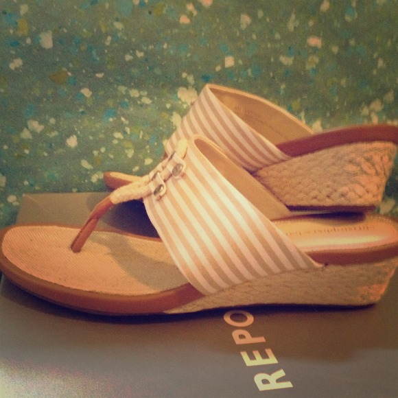 Christopher & Banks Nautical wedge sandal