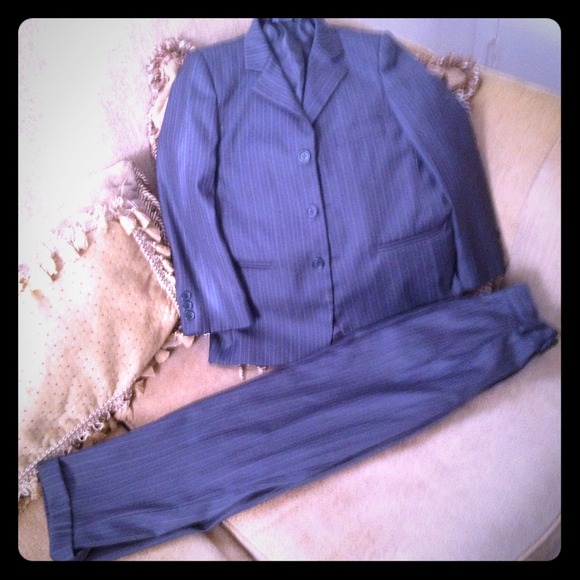 Boy's Suit Size 7