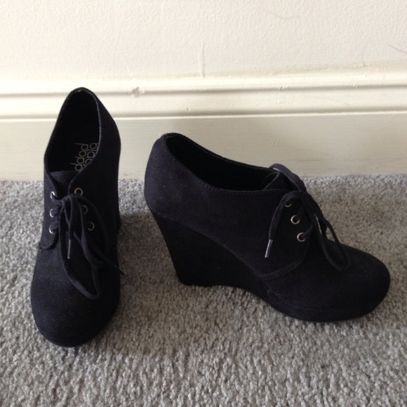 Platform oxford ankle booties