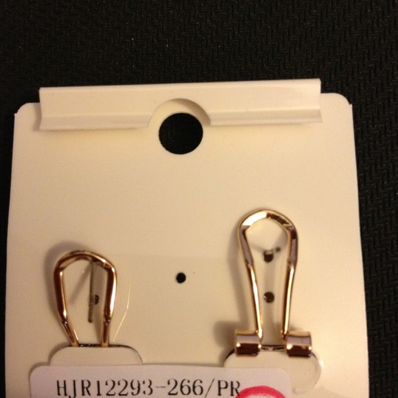 Earrings - Picture 2 of 2