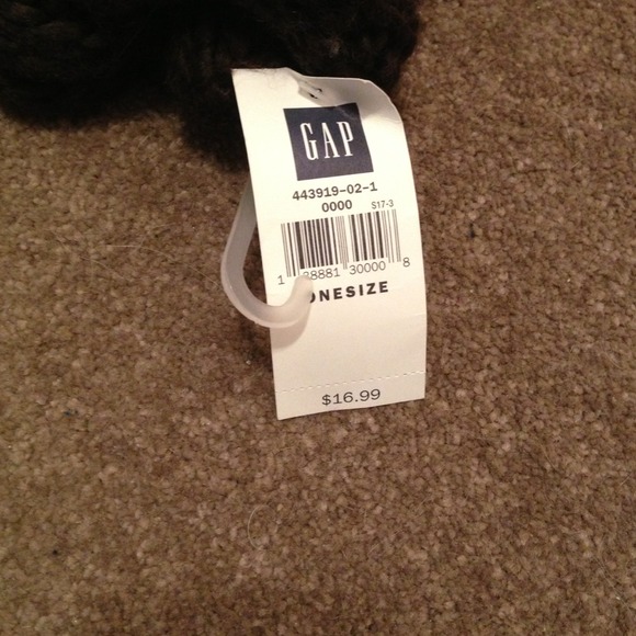 Brown winter scarf from gap - Picture 2 of 2