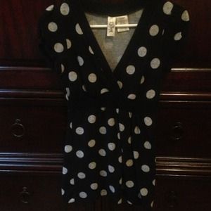 Black with grey polka dot shirt