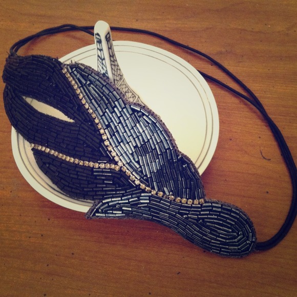 Sold! Anthropologie Black Beaded Headband! 😊