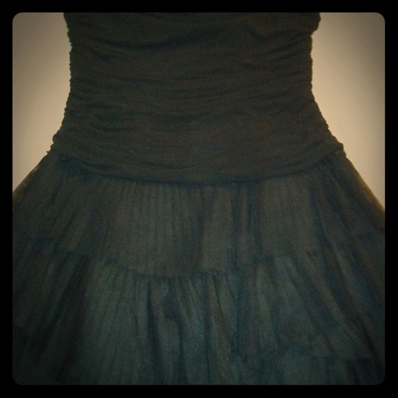 Strapless bcbg touli dress ~ knee length