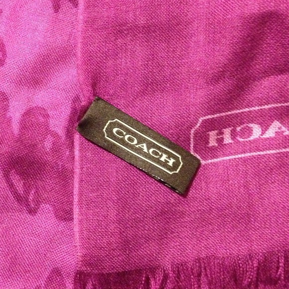 New COACH Pink Ombré Print Scarf - Picture 3 of 4