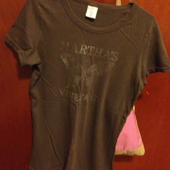 SOLD Cute tee shirt