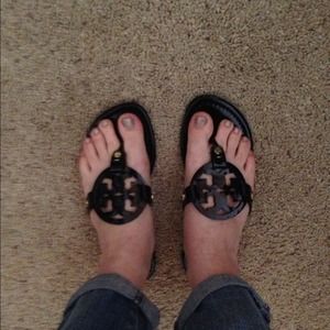 Tory burch flip flops