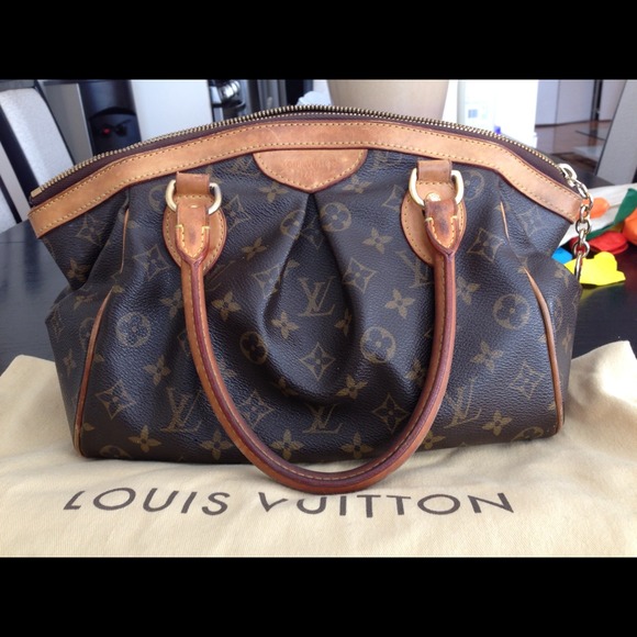 100% authentic LV Tivoli PM handbag.