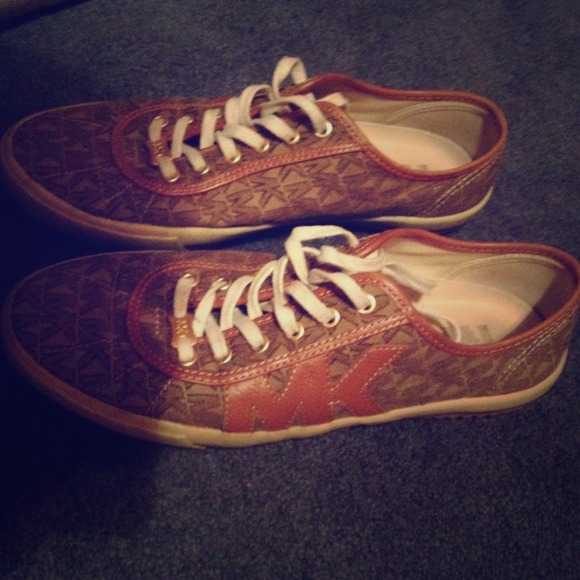 Michael Kors shoes Size 7 1/2