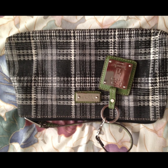 Clutch bundle for qt4less :)